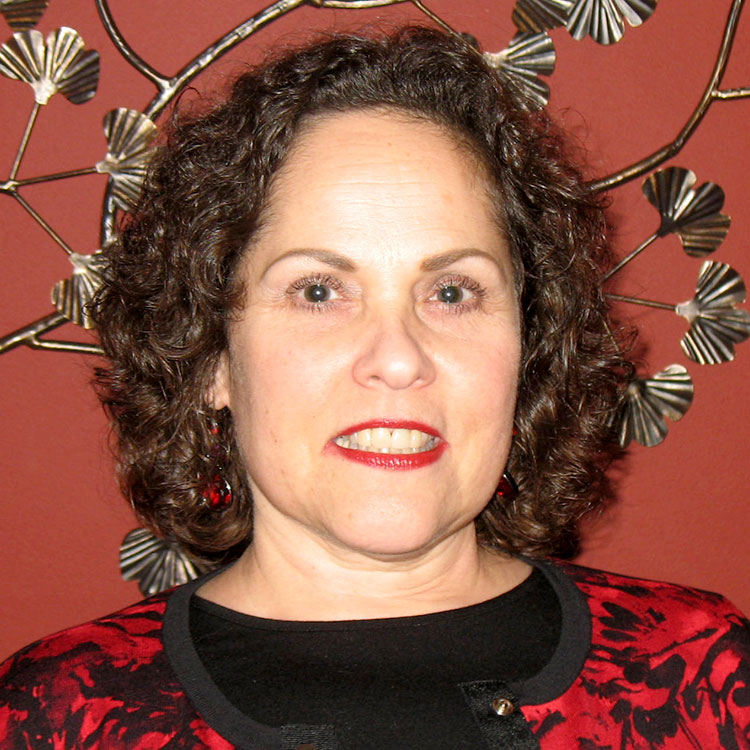 Lynda Dee